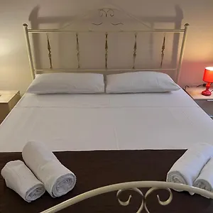  Сasa de vacaciones Casa Gioeni Italia