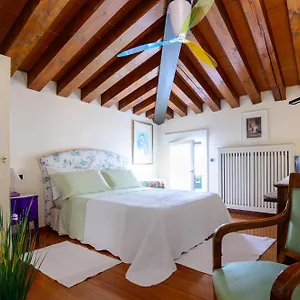  Apartamento Mini Deluxe Isola Di Mezzo Italia