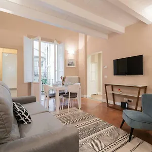  Apartamento Scala Via Borgo Pinti Italia