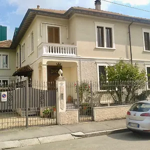  Apartamento Re In Comodi Per Milano Italia